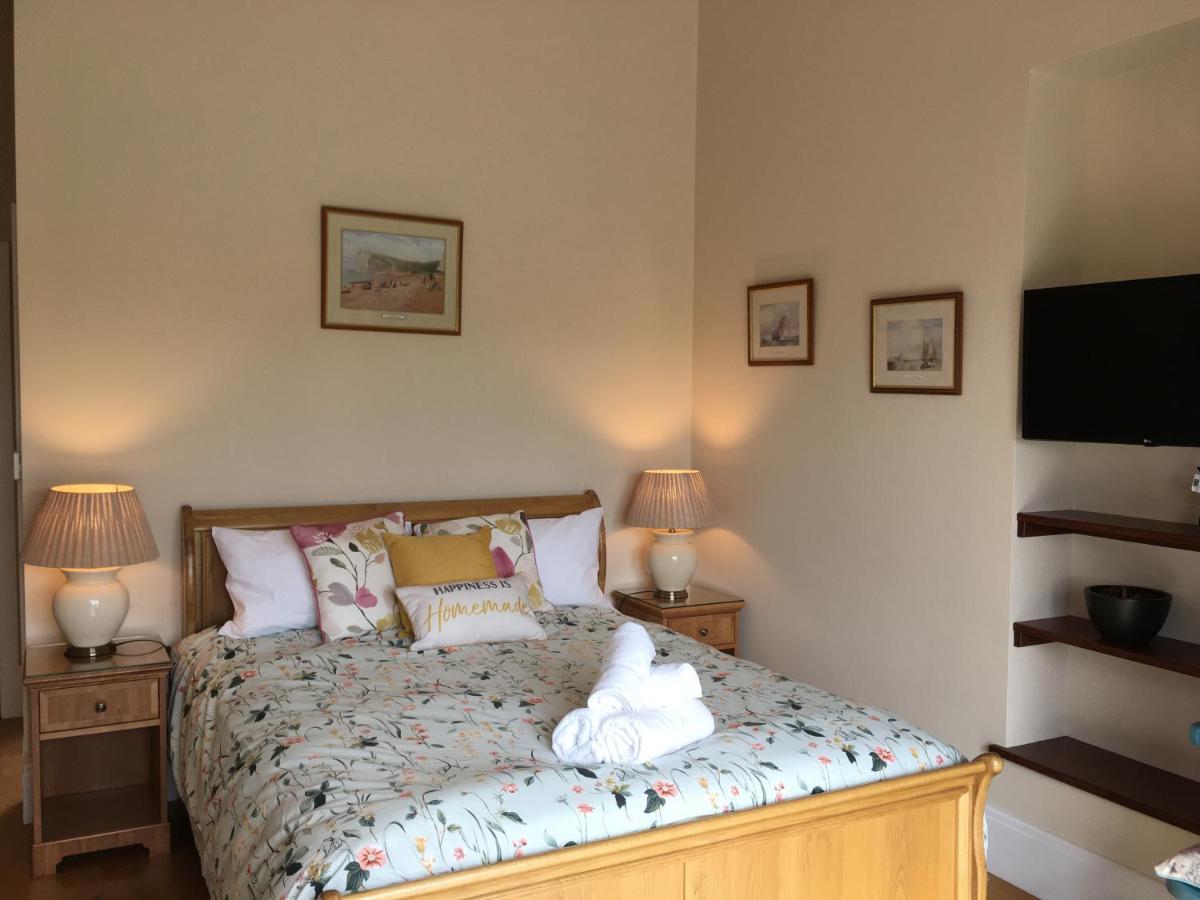 Neuadd Villa Llanwnen 외부 사진