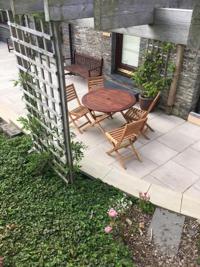 Neuadd Villa Llanwnen 외부 사진